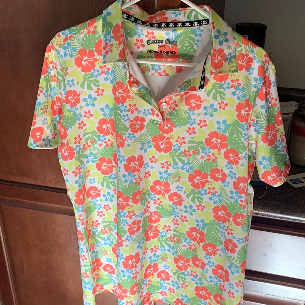 Women’s Golf Polo NWOT
